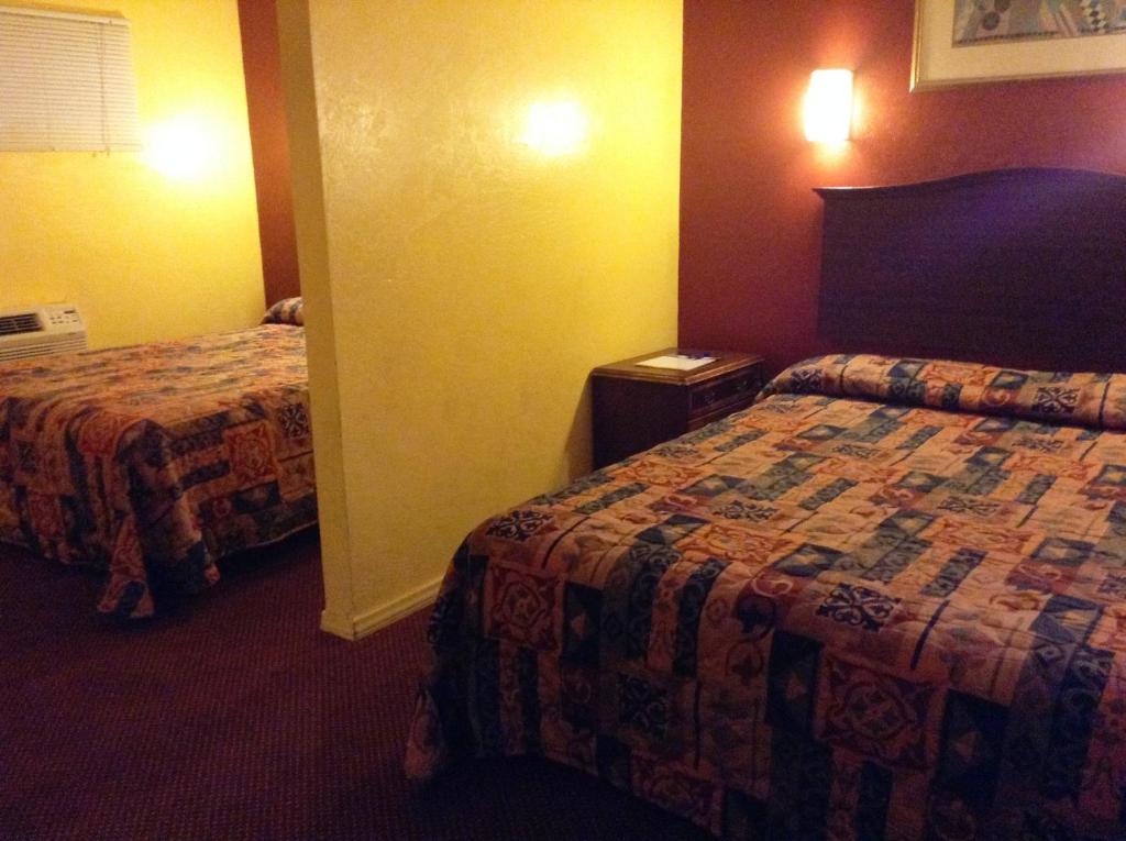 Oceanside Inn & Suites الغرفة الصورة